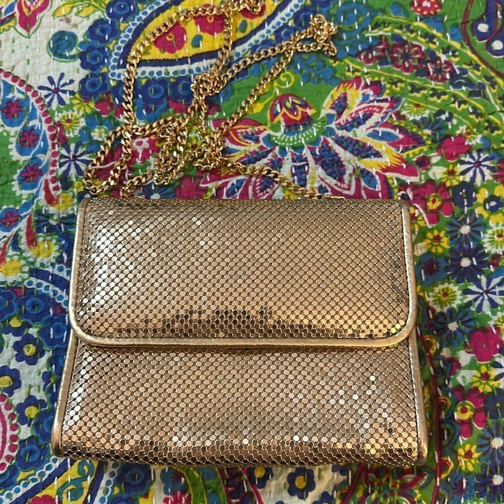 Vintage Whiting and Davis gold mesh bag with chain